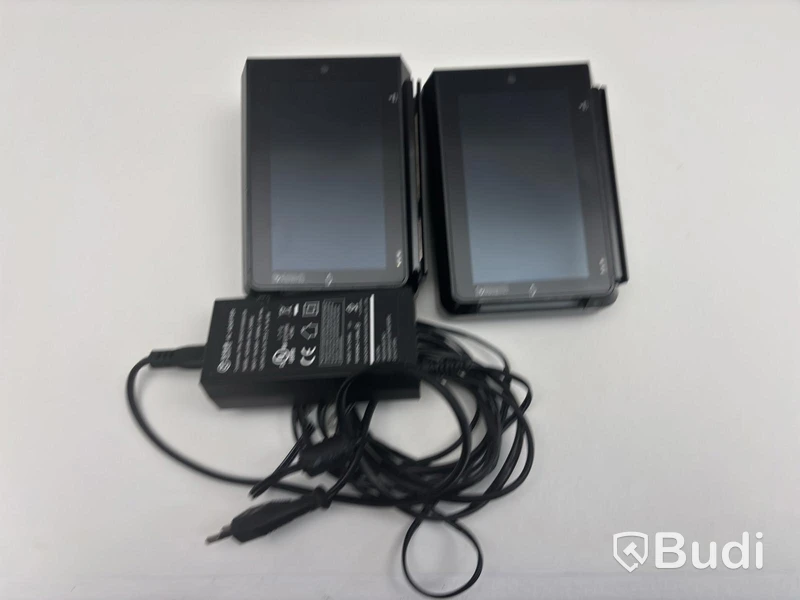 3 Elo ET2794L 27-inch touchscreens, incl. 2 card readers