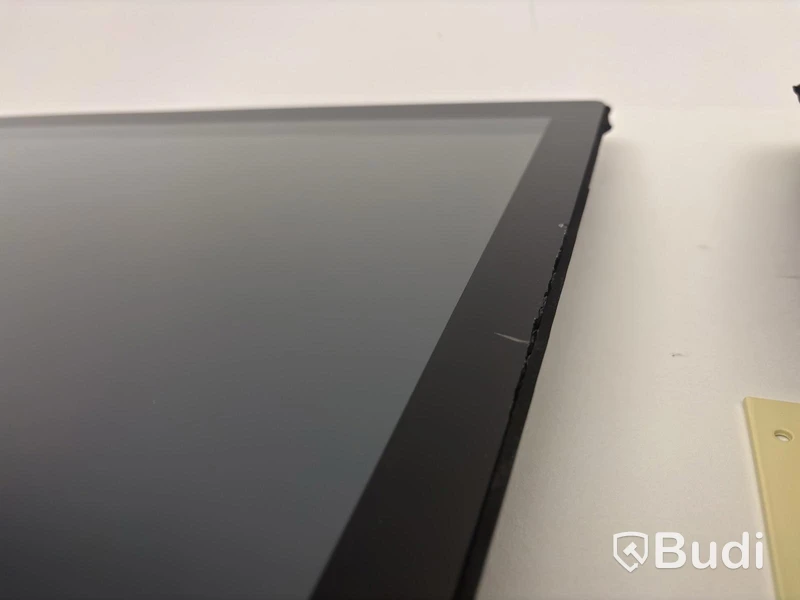 3 Elo ET2794L 27-inch touchscreens, incl. 2 card readers