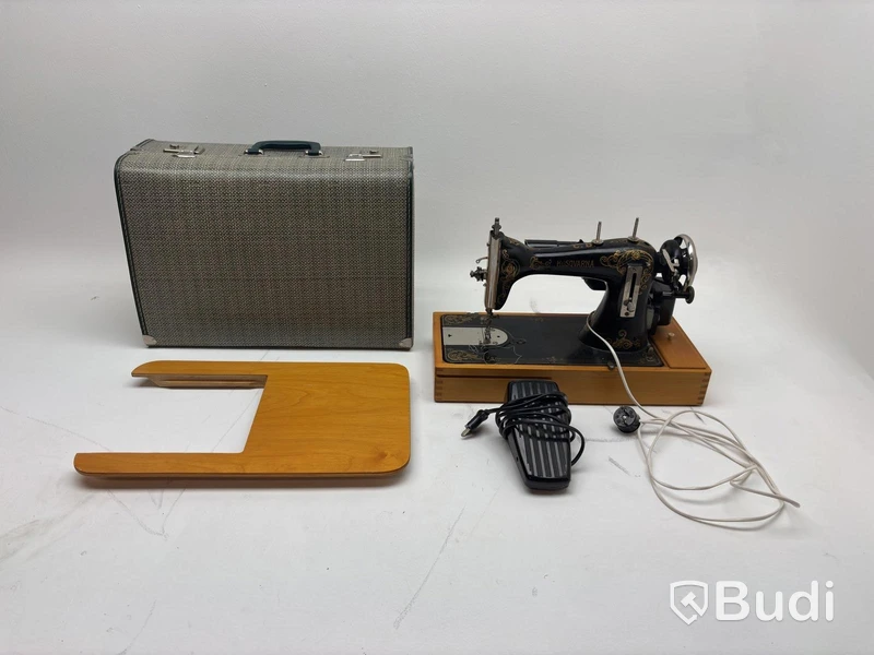 Husqvarna C.B sewing machine - For parts/repair