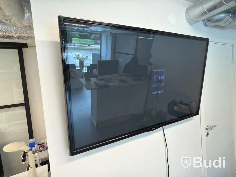 Nail station, AC, wall-mounted TV, etc.