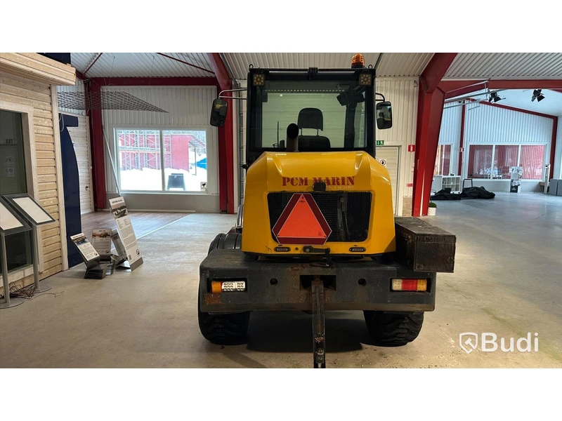 Wheel loader HAITU ZL918D with folding plow, bucket, lifting boom, forks, lowered 50 mm tow ball