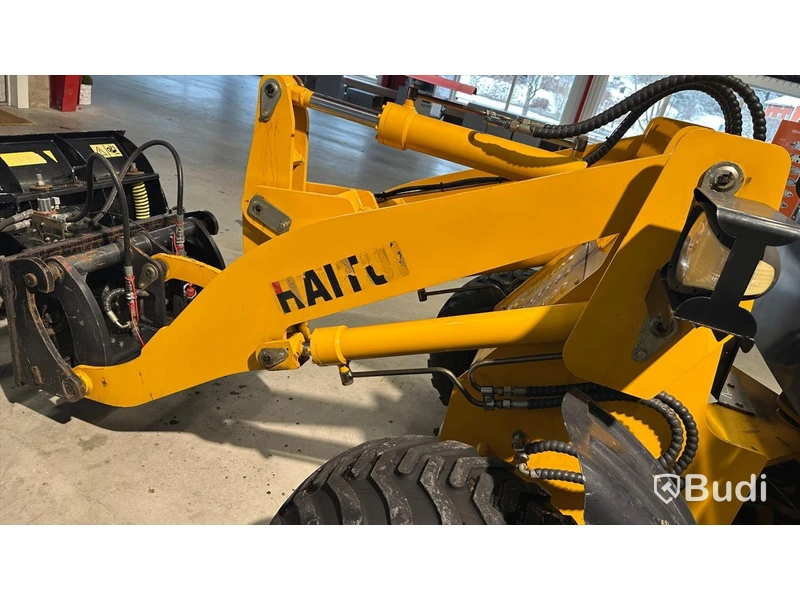 Wheel loader HAITU ZL918D with folding plow, bucket, lifting boom, forks, lowered 50 mm tow ball