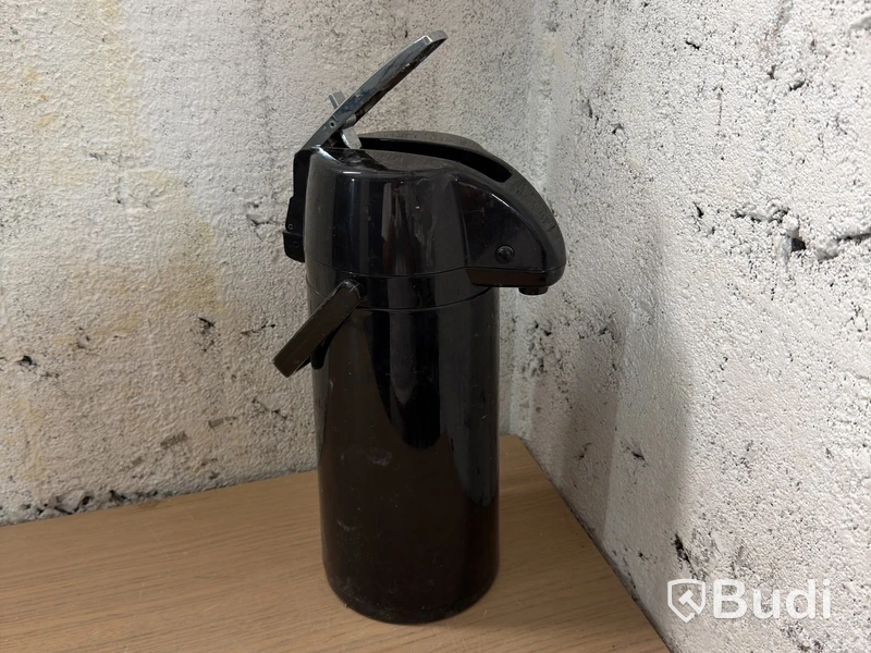 Pump-action thermos, black plastic, carrying handle
