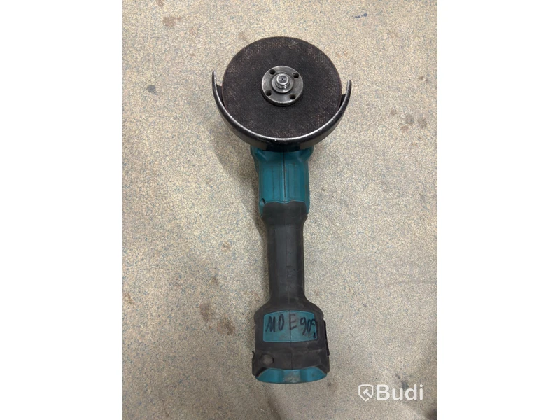 Parti med verktyg, 4 st. Makita 18V vinkelslipar