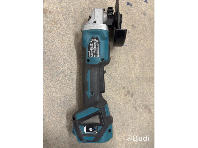 Parti med verktyg, 4 st. Makita 18V vinkelslipar