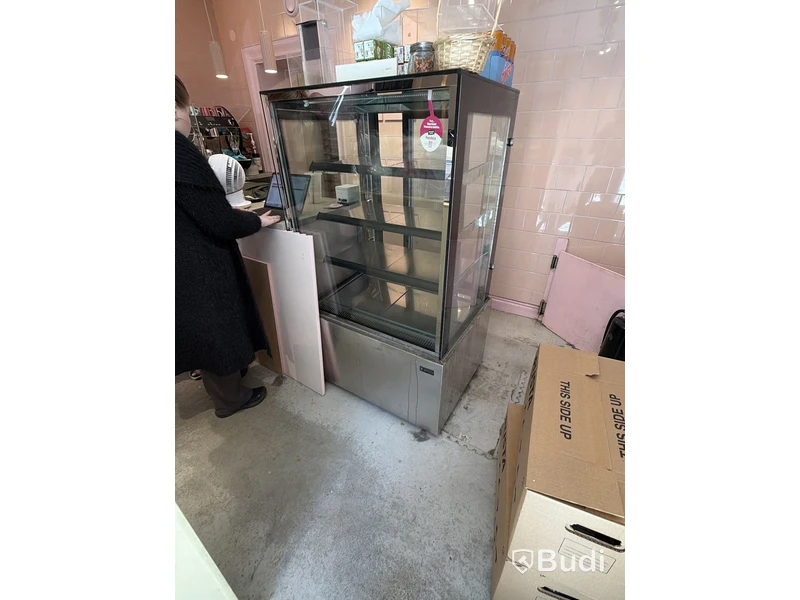 Perima GM730V Refrigerated Display Cabinet