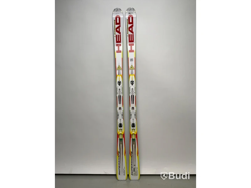 Skidor HEAD supershape L175. Utan bindning