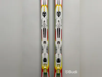 Skidor HEAD supershape L175. Utan bindning