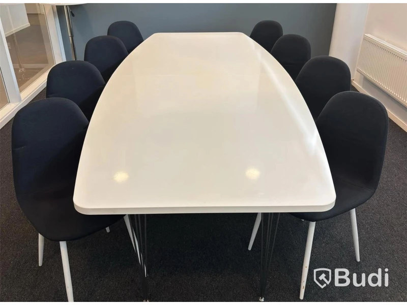 Konferensbord