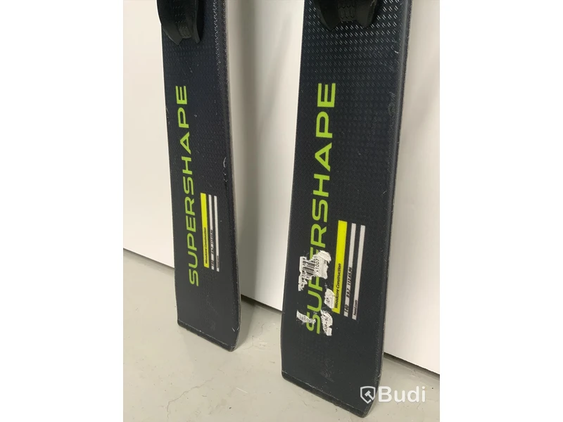 Skidor HEAD supershape L140