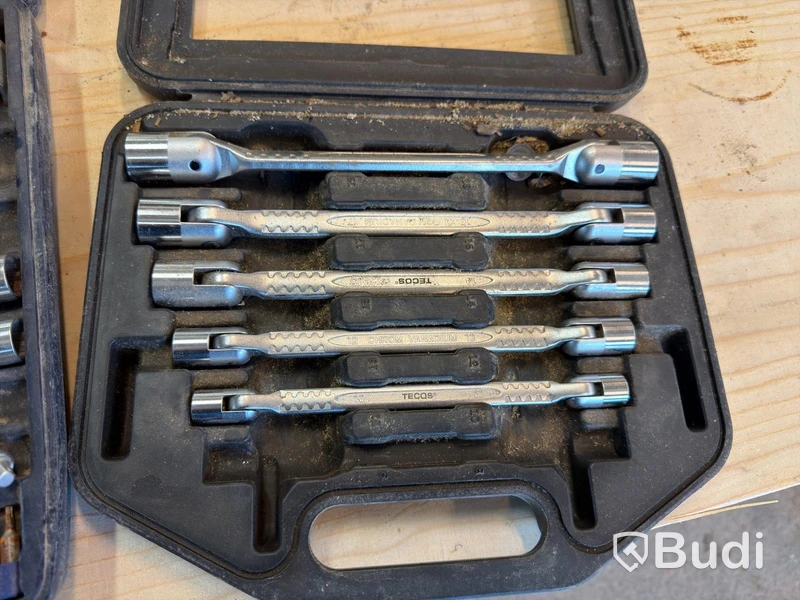 Socket wrench set, etc.