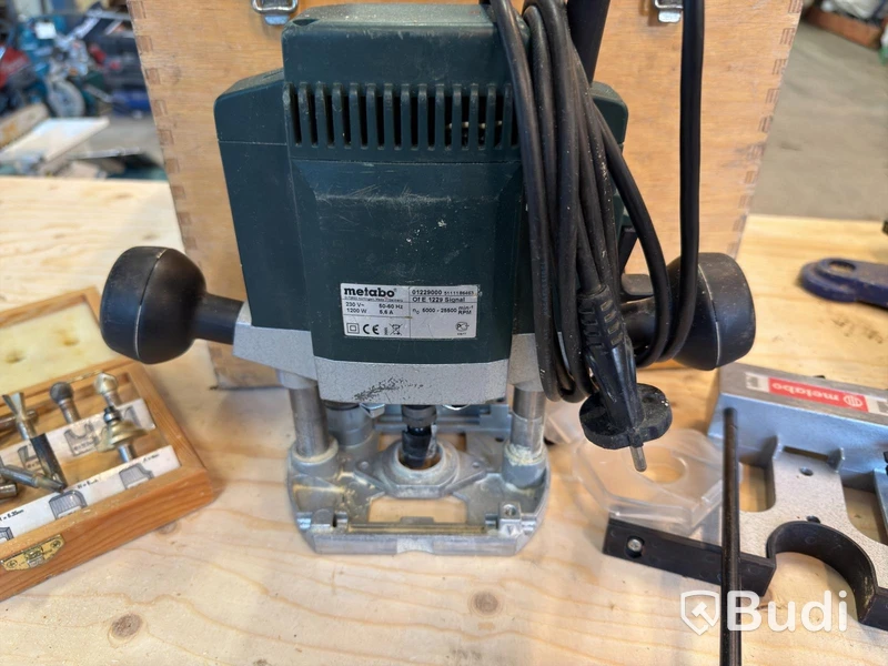 Hand router, mitre saw, drill