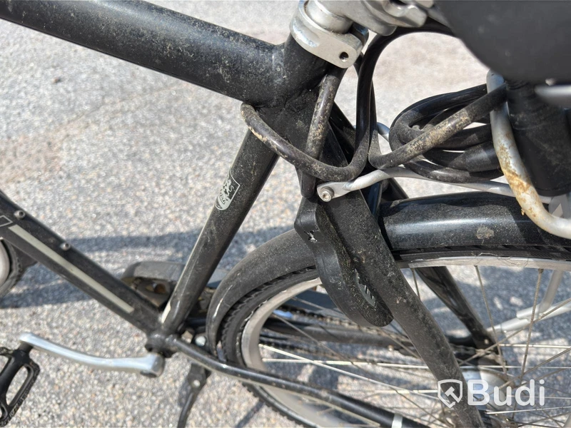 Men's bicycle with rear rack