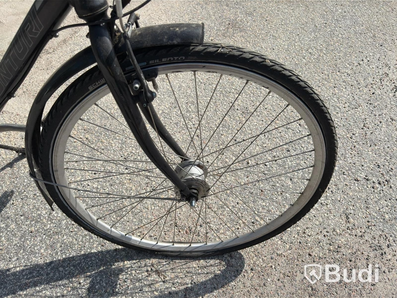 Men's bicycle with rear rack