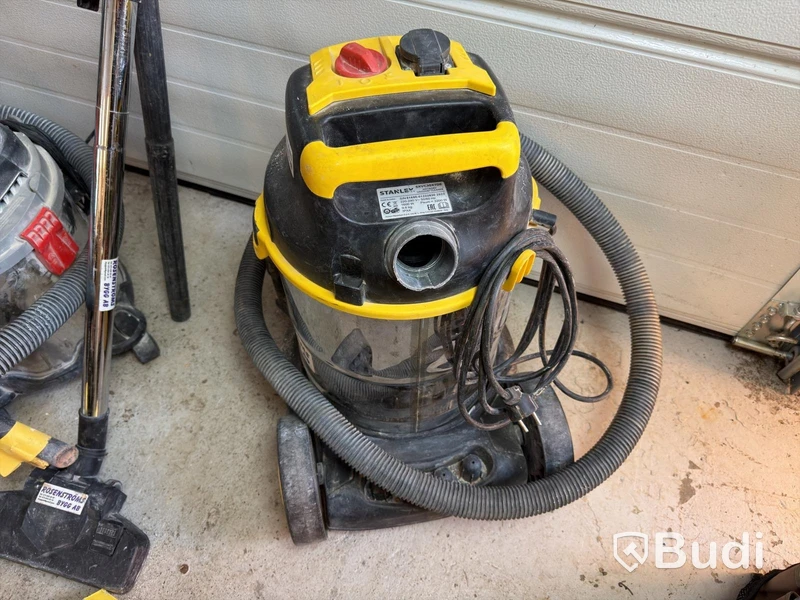 Wet/dry vacuum cleaners, 3 pcs
