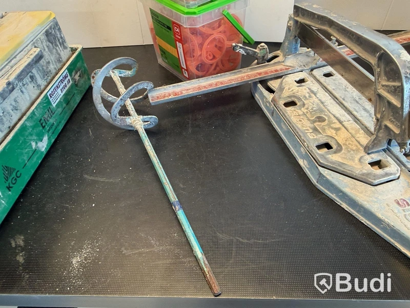 2 tile cutters, etc.