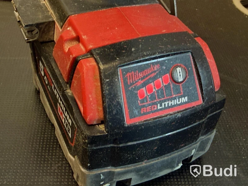 Borrskruvdragare Milwaukee M18 CBLD, med batteri och laddare