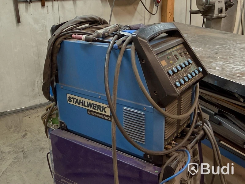 MIG/MAG welder, Parweld XTM 303C and Stahlwerk AC/DC Plasma WIG 200P