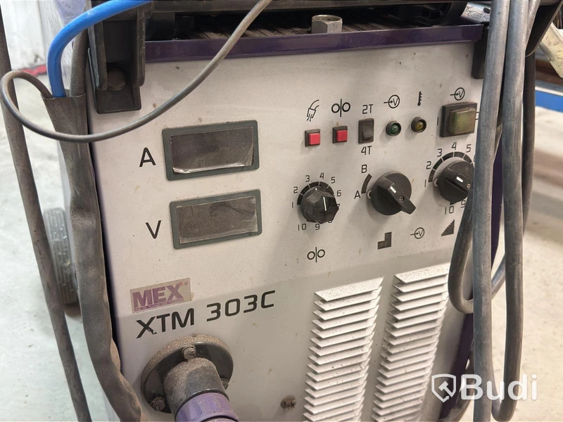 MIG/MAG welder, Parweld XTM 303C and Stahlwerk AC/DC Plasma WIG 200P