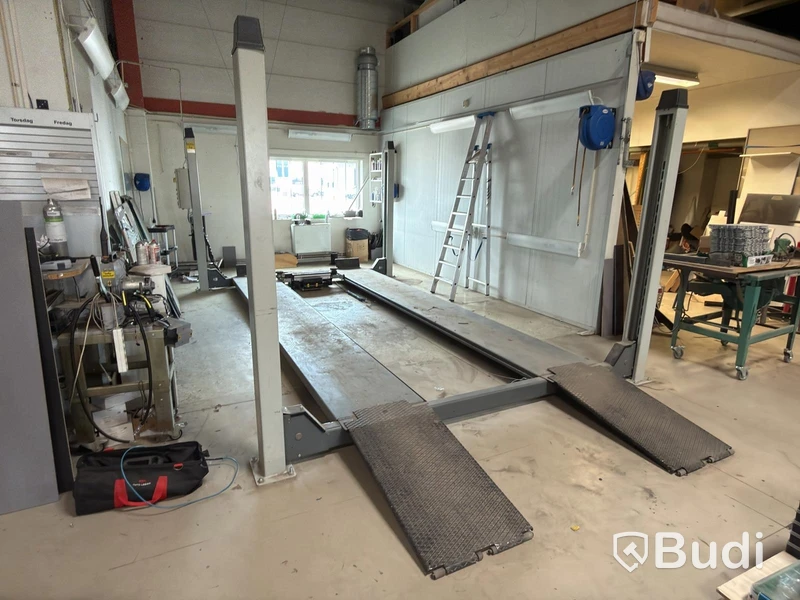 4-post vehicle lift with wheel-free jack, OMA 526C, 5000 kg