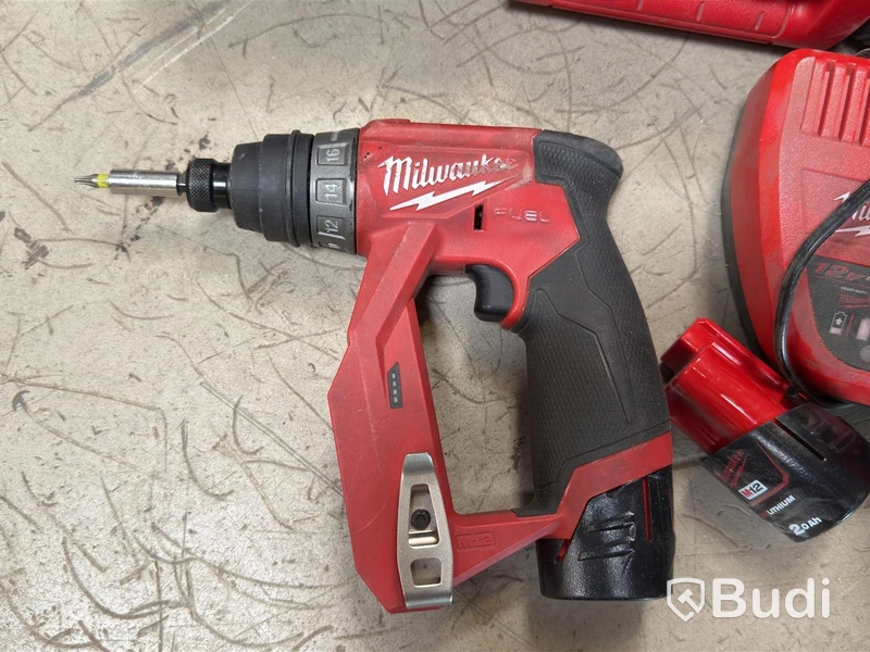 Borrhammare samt skruvdragare, Milwaukee PLH 28 XE / M12 FDDX