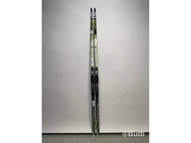Längdskidor FISCHER RCR classic, L192
