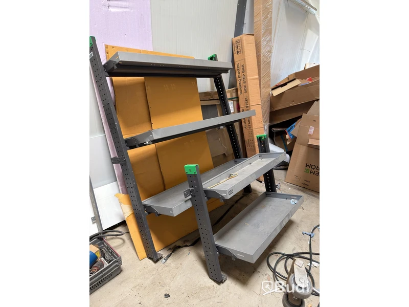 2 vehicle shelving units, System Edström