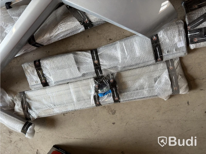 MontainTop Roll and pickup bed parts, VW Amarok