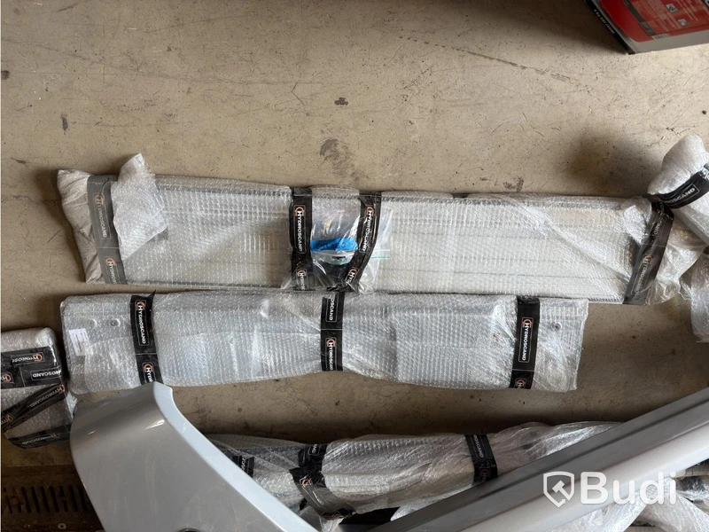 MontainTop Roll and pickup bed parts, VW Amarok