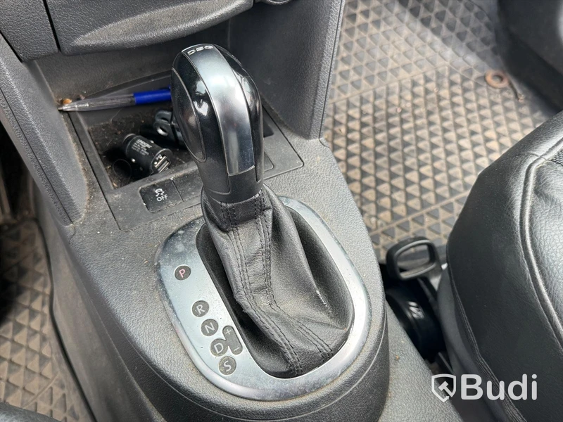 Skåpbil Volkswagen Caddy 1.6 TDI DPF DSG -2013