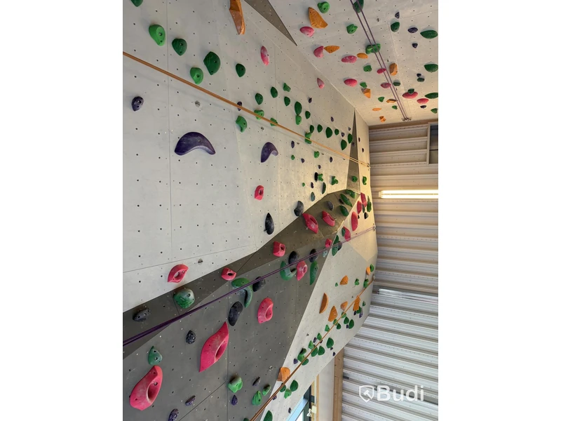 Rope Climbing Wall, T-Wall, 10 metres