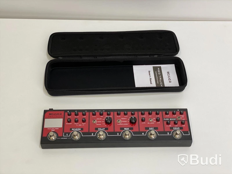 MOOER Red Truck - combined effects pedal