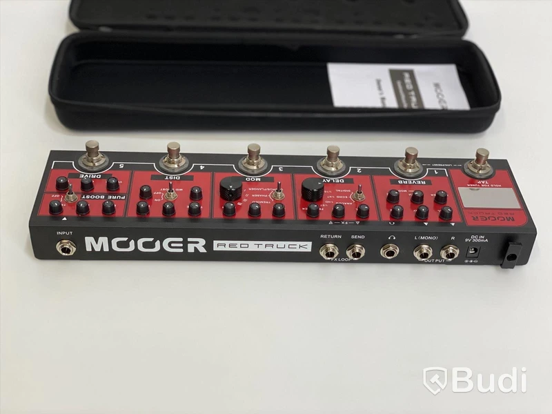 MOOER Red Truck - combined effects pedal