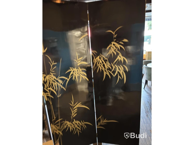 Folding screen