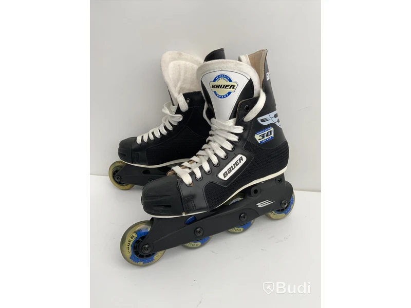Rullskriskor. BAUER impact 30. Storlek 43,5