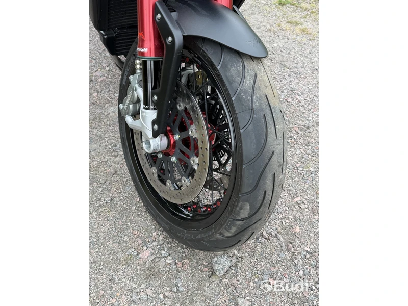 MV Agusta BRUTALE 800 DRAGSTER RR -2015