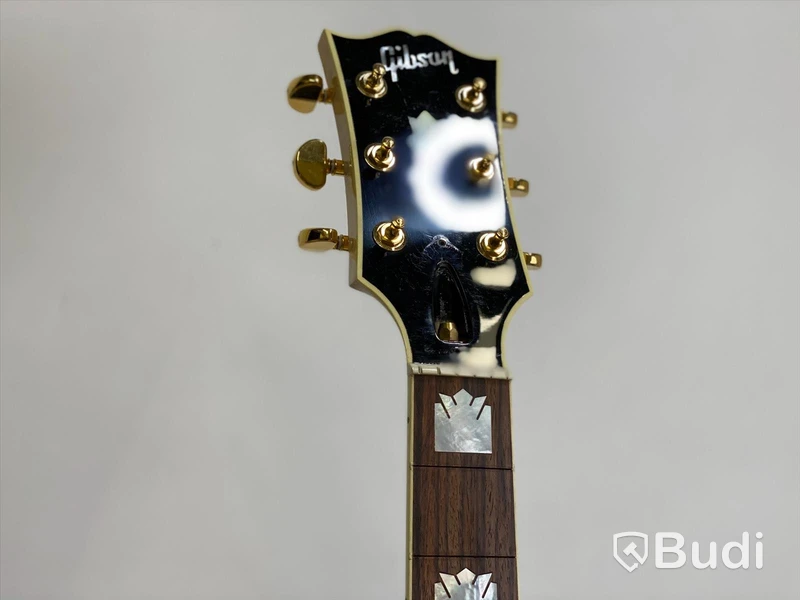 Gibson J-200 standard B-stock