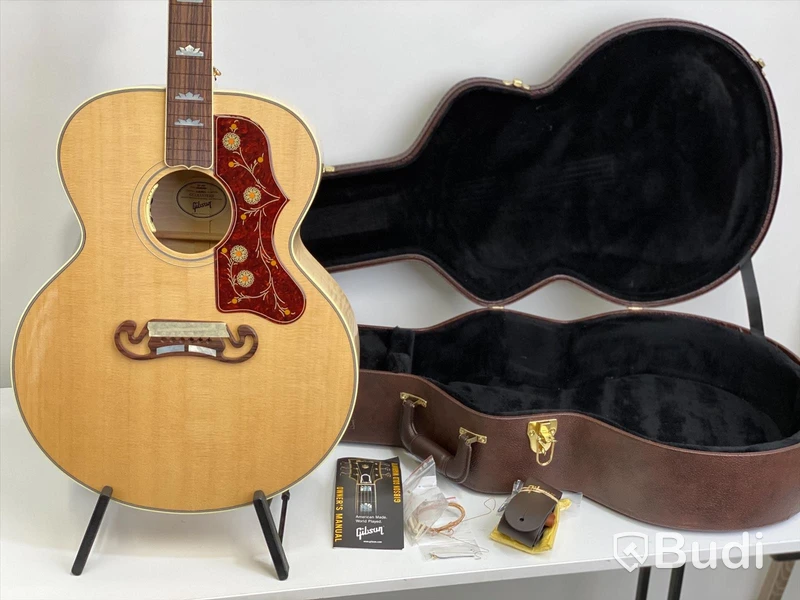 Gibson J-200 standard B-stock