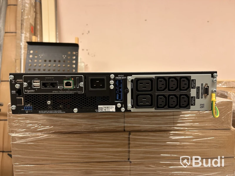 HP server cabinet with APC UPS units