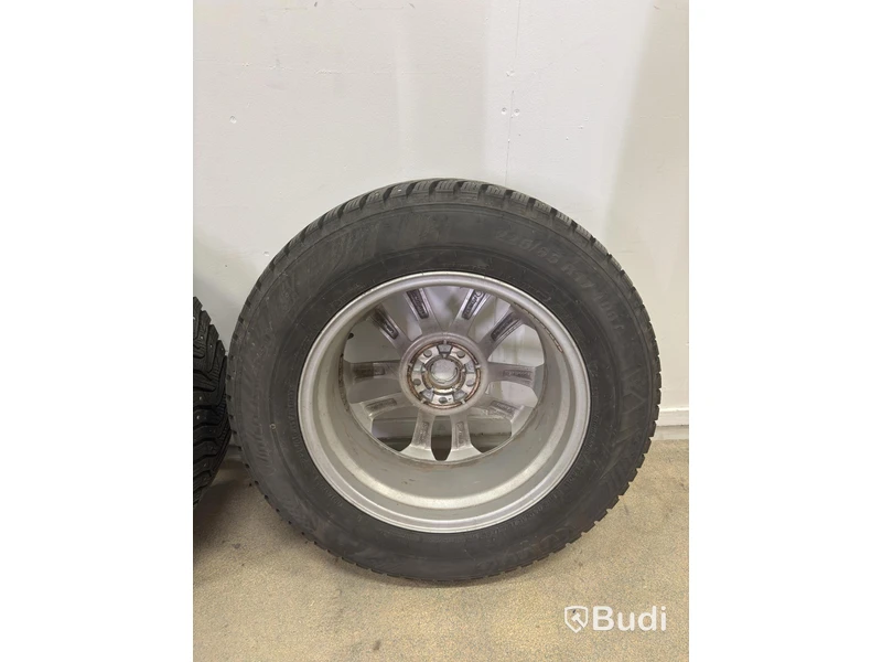 4 st. Dubbade vinterhjul WintercraftSUV, Kumho, 225/65 R17 106T