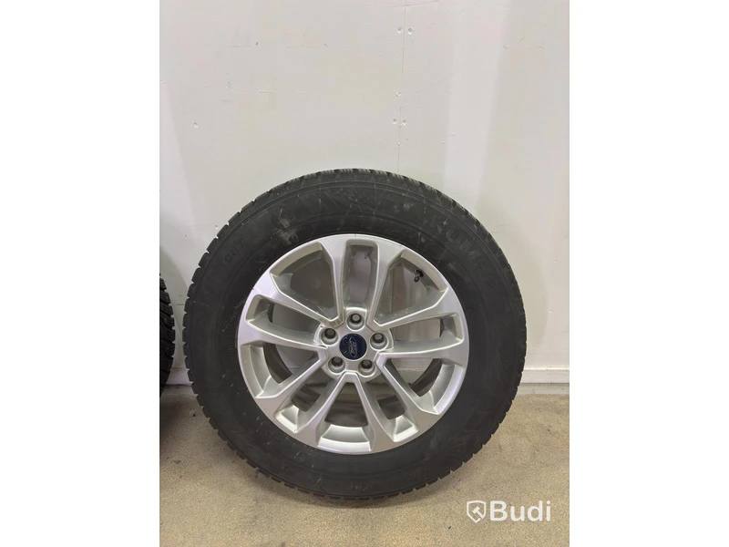 4 st. Dubbade vinterhjul WintercraftSUV, Kumho, 225/65 R17 106T