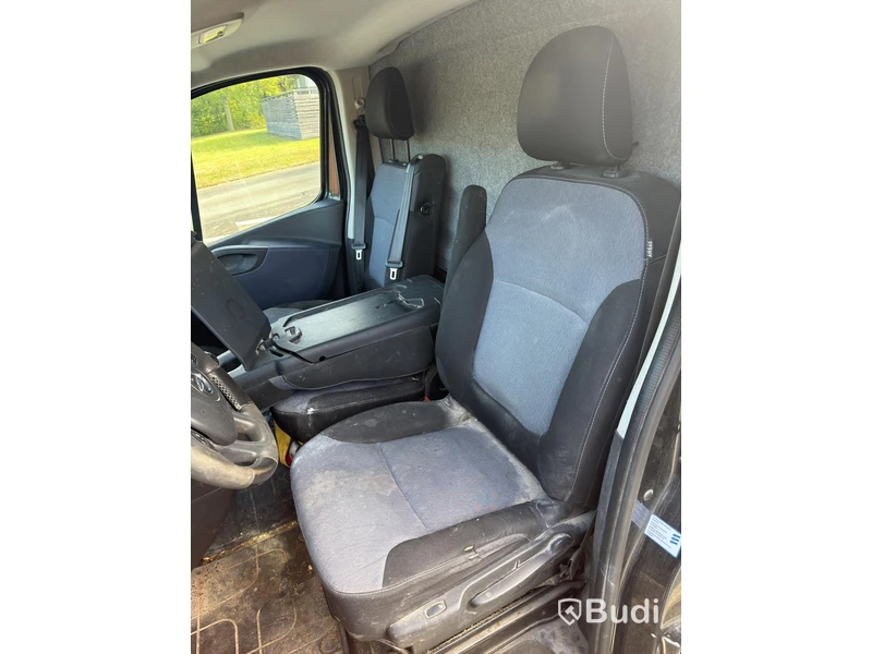 Opel Vivaro Panel Van 2.9 t 1.6 CDTI BiTurbo Manual, 120 hp, 2015