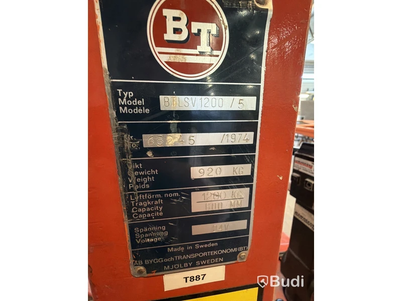 Electric pedestrian stacker BT LSV 1200/5