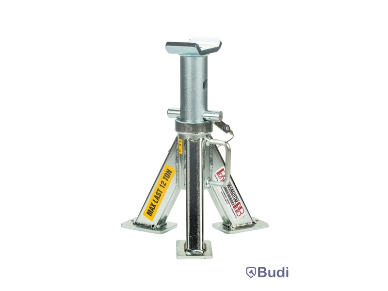2 tall axle stands and 2 extra-low axle stands - Donated by BA Fordonslyftar