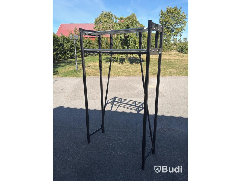 Hatthylla, svart metall, 110×43×190 cm