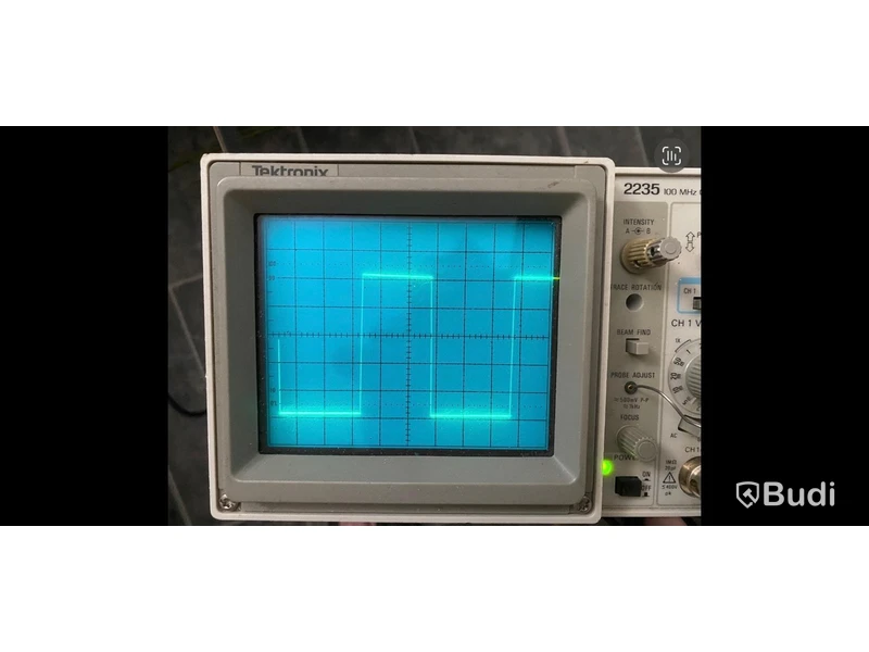 Oscilloskop, Tektronix 2235, 100 MHz