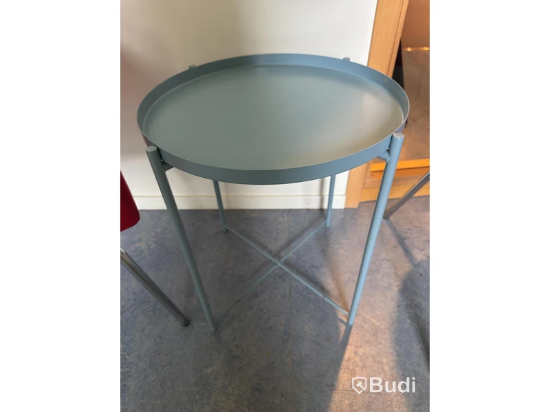 2 armchairs incl. table