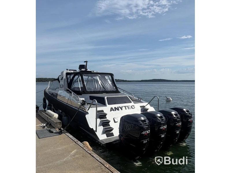 Motorboat Anytec 1221 SPD – 2016 | 4 x Mercury Racing 400 hp | 1600 hp