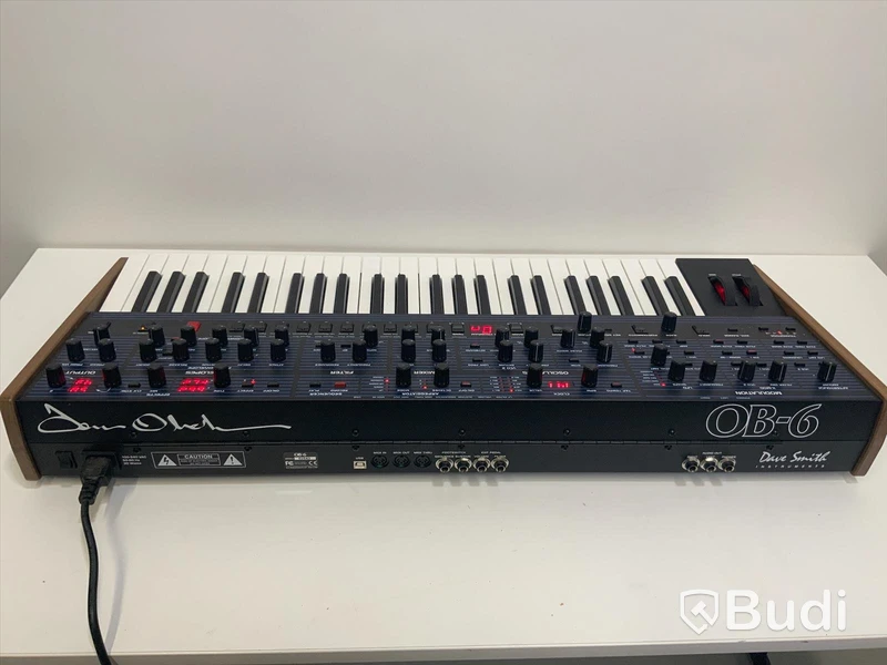 Sequential OB-6 Dave Smith Instruments