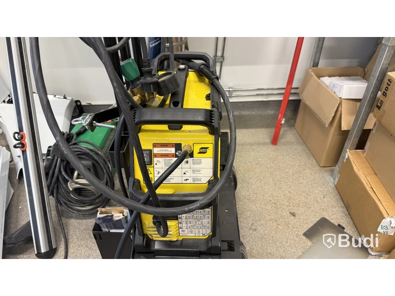 Svets ESAB EMP 215ic